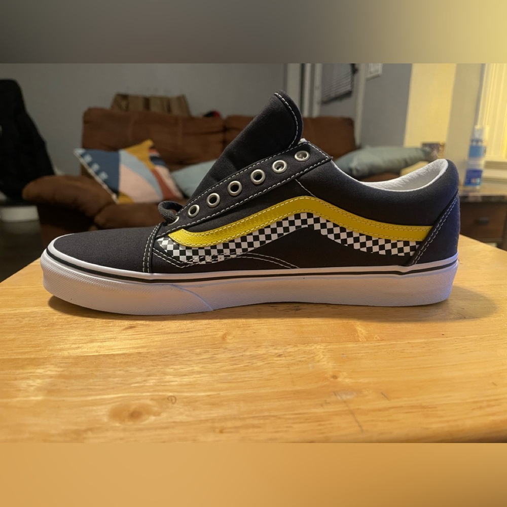 🥑Vans Old Skool (Wave) Raven/mukt Men’s Size 11